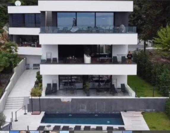Aparthotel Villa V With Heated Pool Rijeka Exterior photo